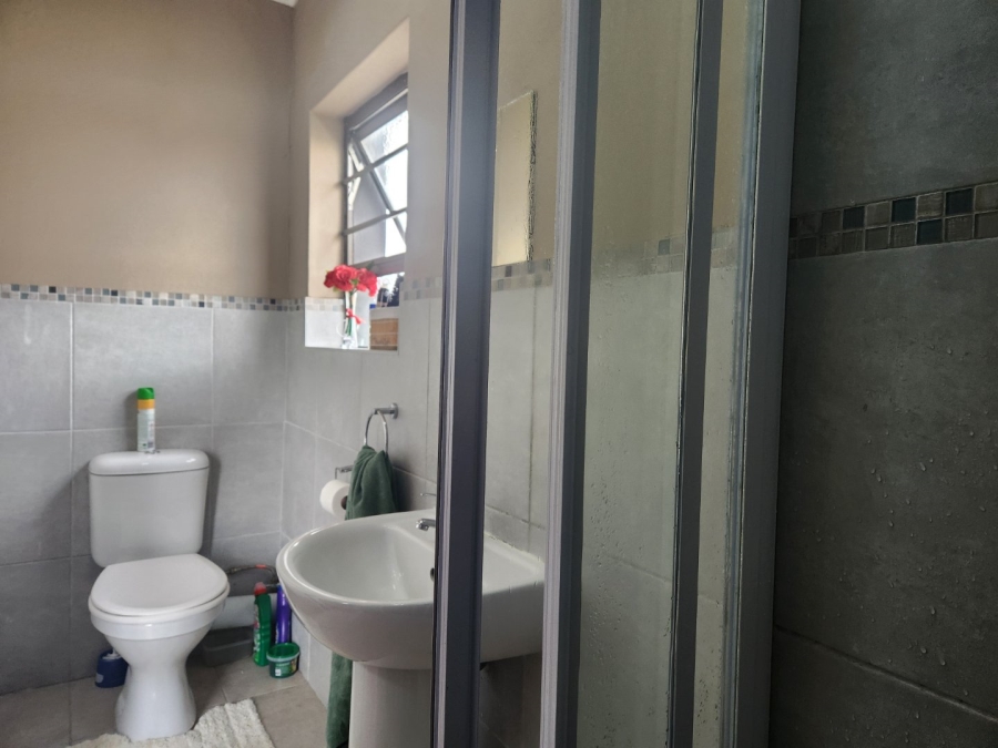 4 Bedroom Property for Sale in Levallia Western Cape